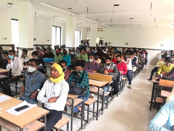 YUVA Foundation organized a job fair at Kamlashwar 9 feb 2022 image 2