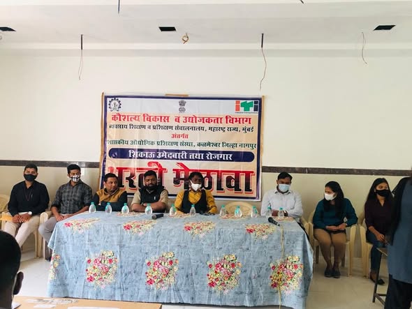 YUVA Foundation organized a job fair at Kamlashwar 9 feb 2022 image 4